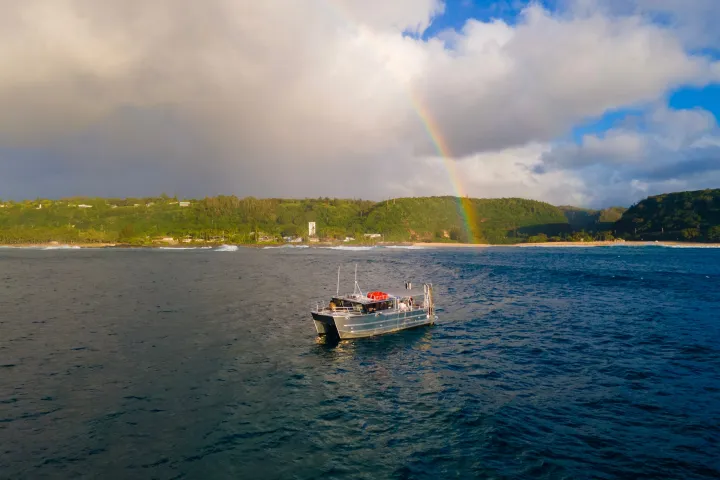a small boat in a body of water
